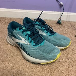 Brooks Launch 6 running shoes